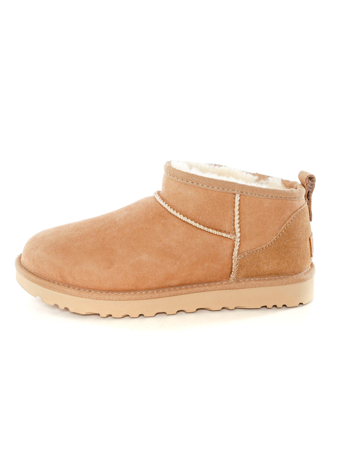 Short shops mini uggs